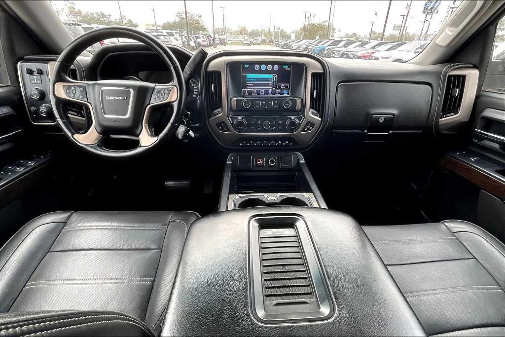 used 2017 GMC Sierra 1500 car, priced at $26,322