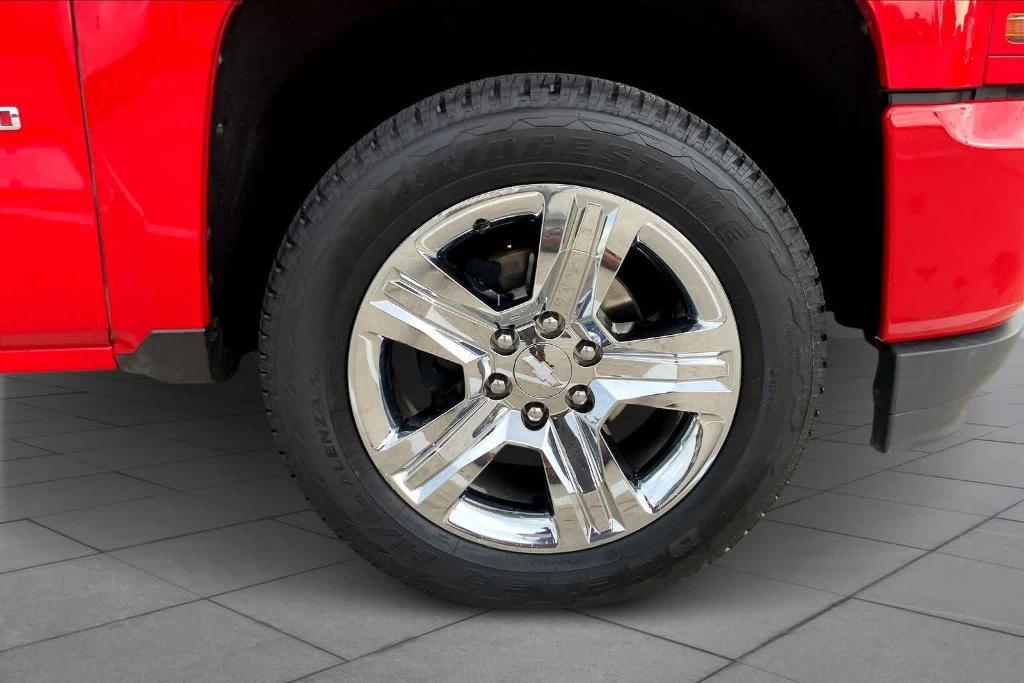 used 2018 Chevrolet Silverado 1500 car, priced at $27,996