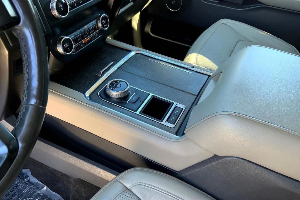 used 2019 Ford Expedition car, priced at $24,665