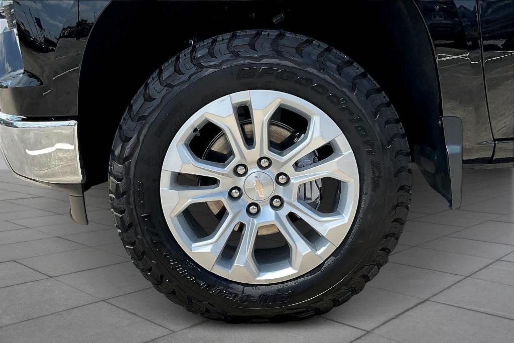 used 2024 Chevrolet Silverado 1500 car, priced at $52,555