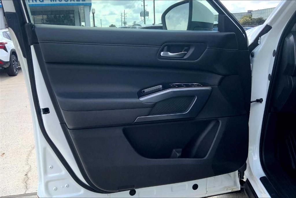 used 2023 Nissan Pathfinder car, priced at $30,333