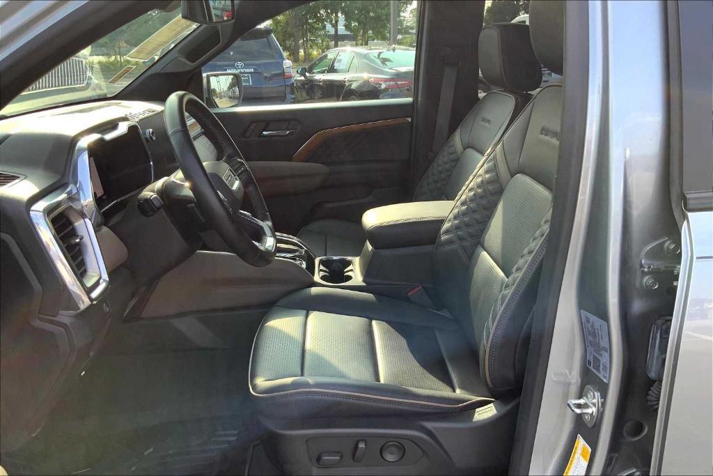 used 2023 GMC Canyon car, priced at $45,998