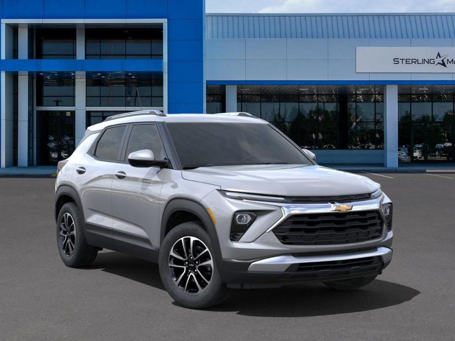 new 2025 Chevrolet TrailBlazer car, priced at $29,320