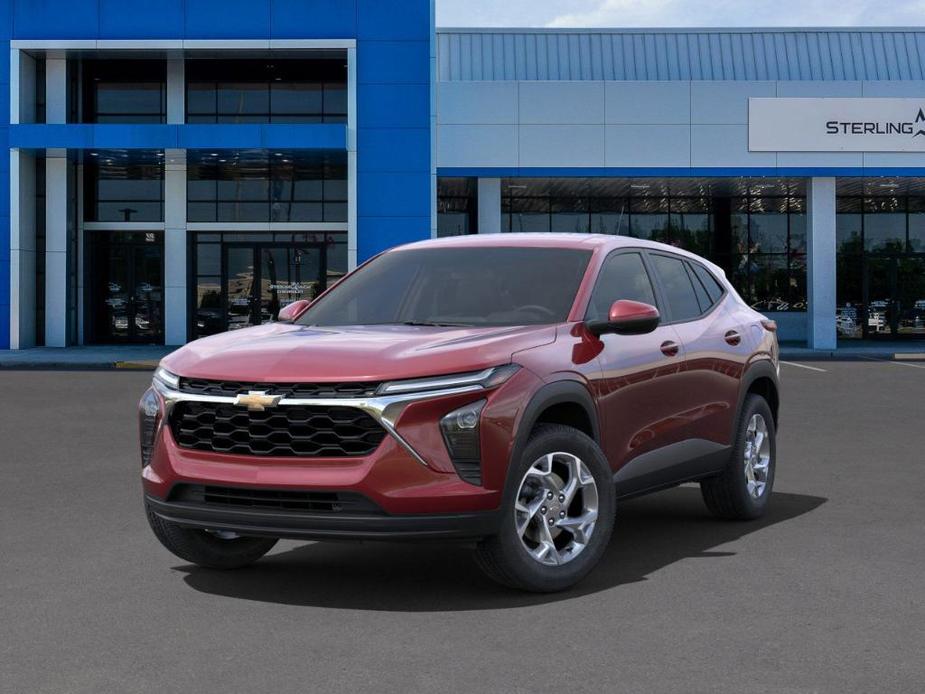 new 2025 Chevrolet Trax car, priced at $23,550