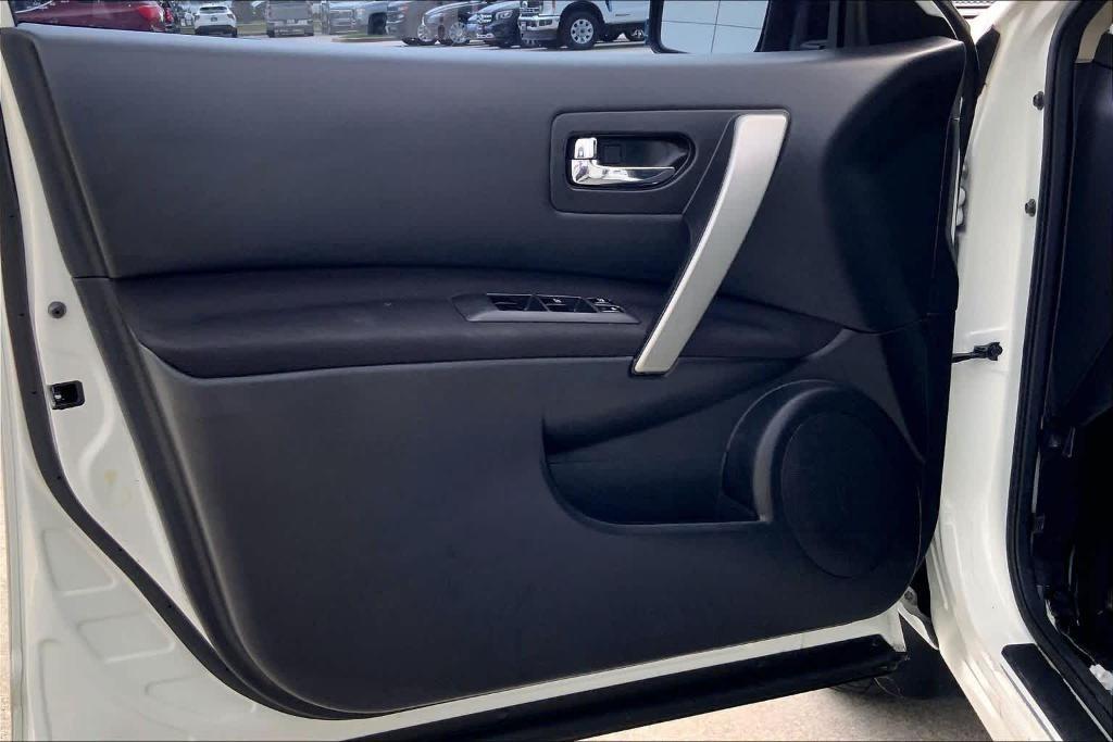 used 2015 Nissan Rogue Select car, priced at $7,391