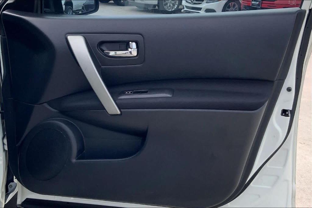 used 2015 Nissan Rogue Select car, priced at $7,391