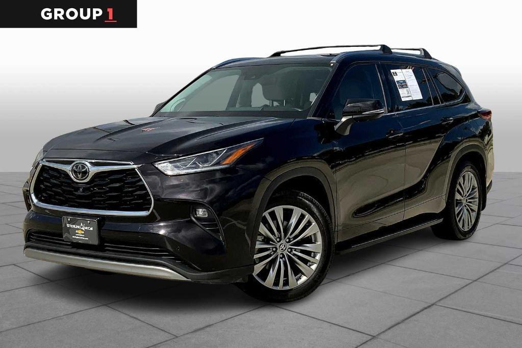 used 2020 Toyota Highlander car, priced at $31,752