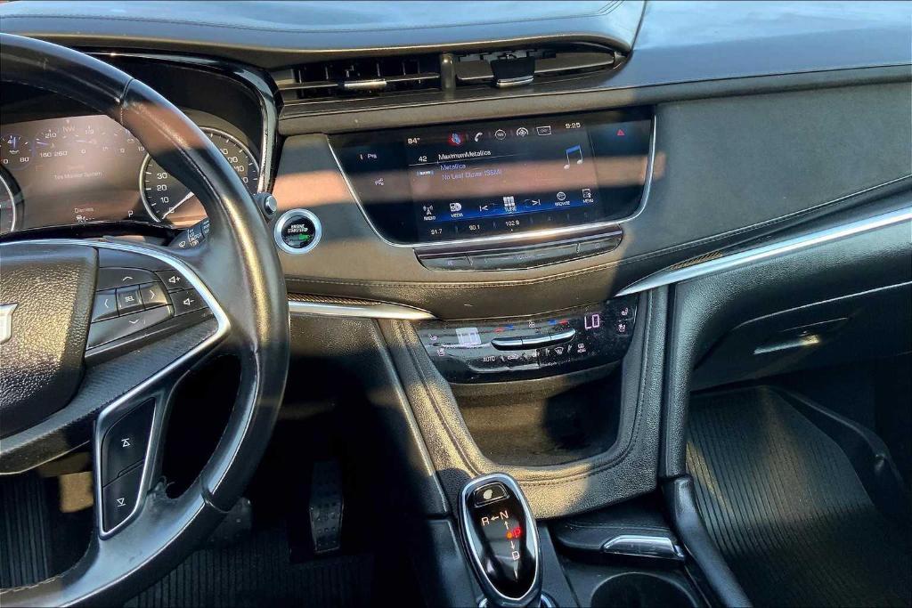 used 2017 Cadillac XT5 car, priced at $15,998