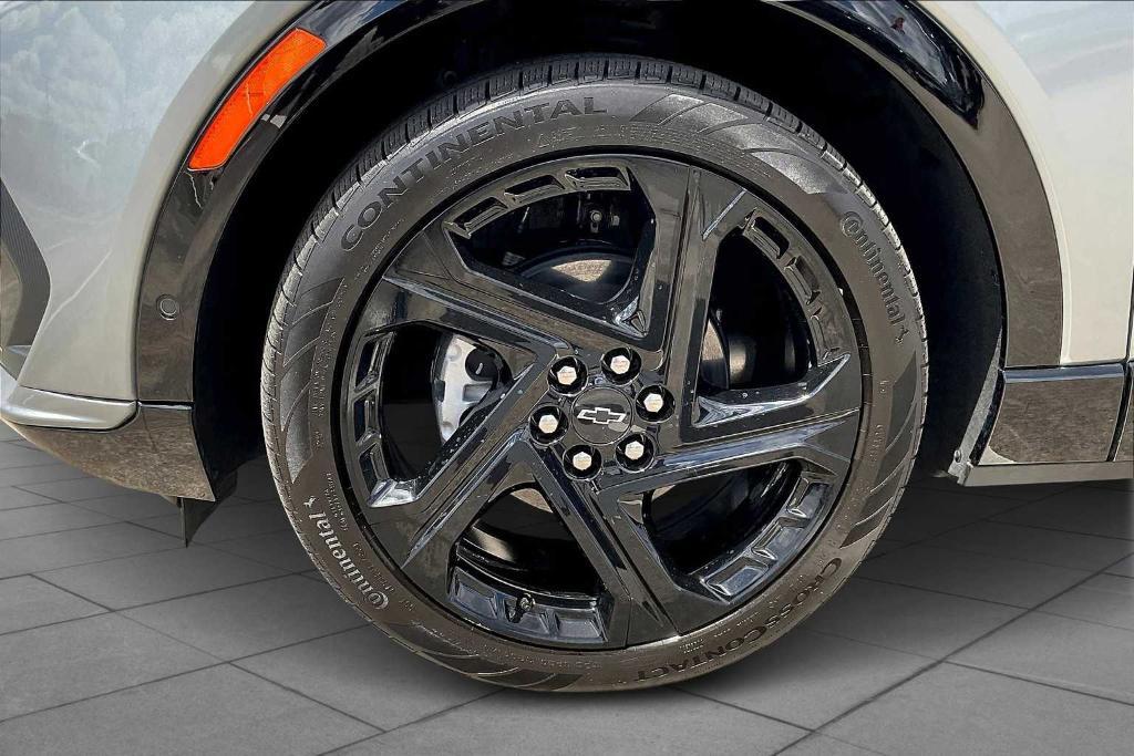 used 2024 Chevrolet Equinox EV car, priced at $33,998