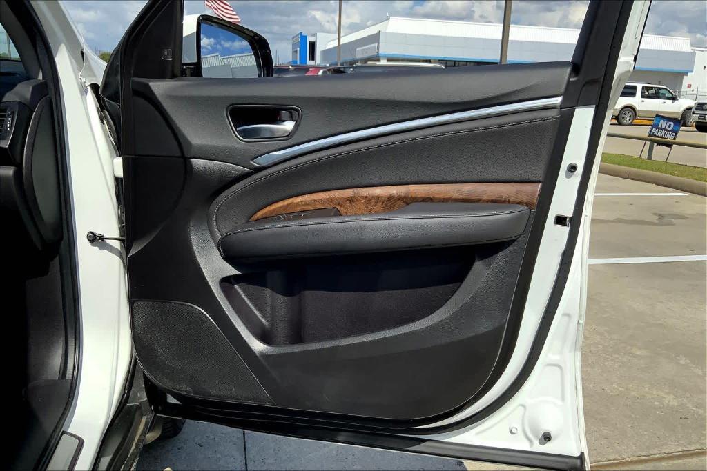 used 2020 Acura MDX car, priced at $27,483