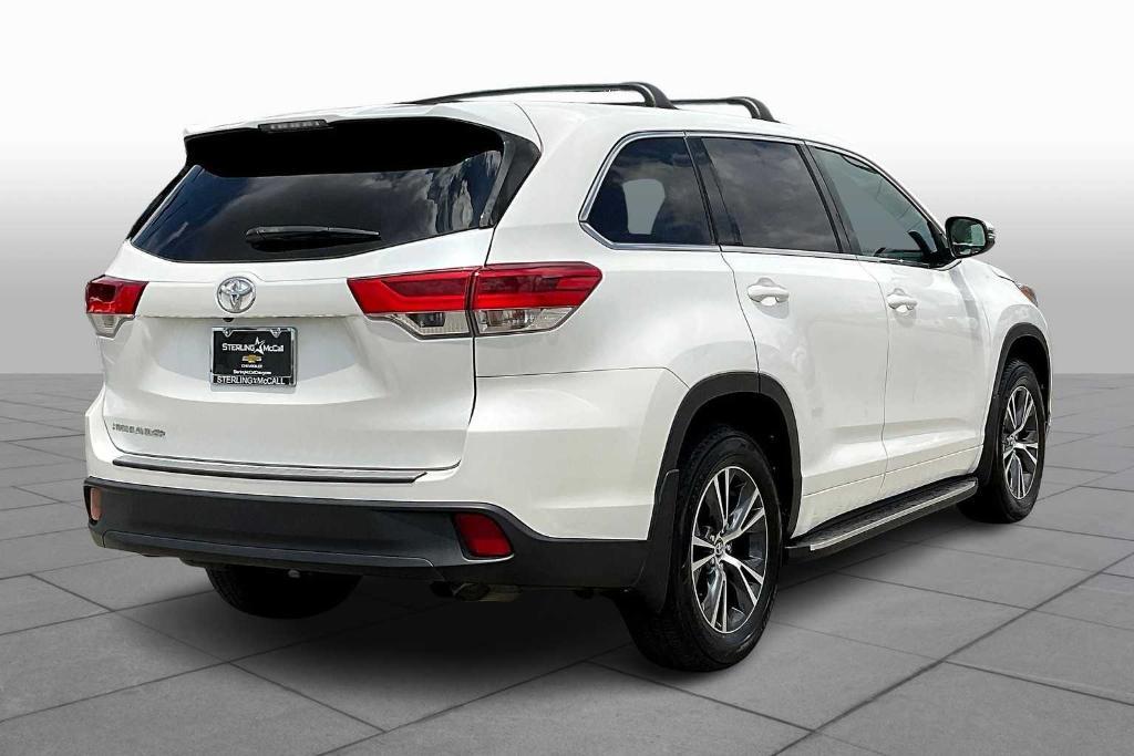 used 2017 Toyota Highlander car, priced at $17,752