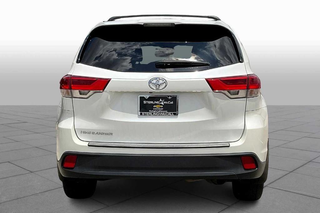 used 2017 Toyota Highlander car, priced at $17,752
