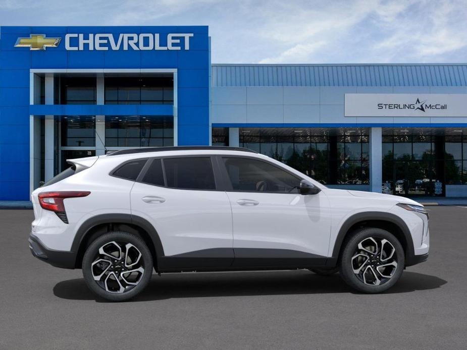 new 2025 Chevrolet Trax car, priced at $25,395