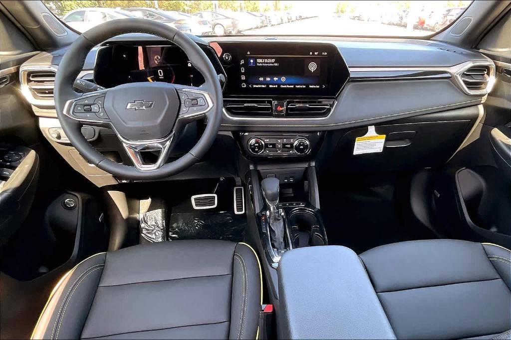 new 2025 Chevrolet TrailBlazer car, priced at $32,325