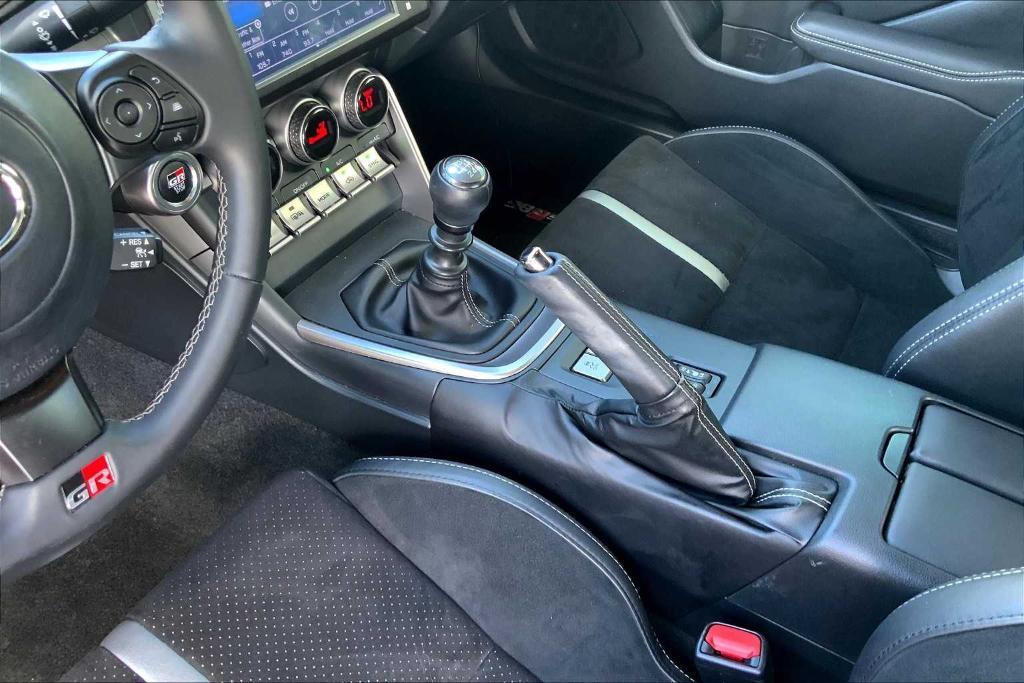 used 2024 Toyota GR86 car, priced at $30,998