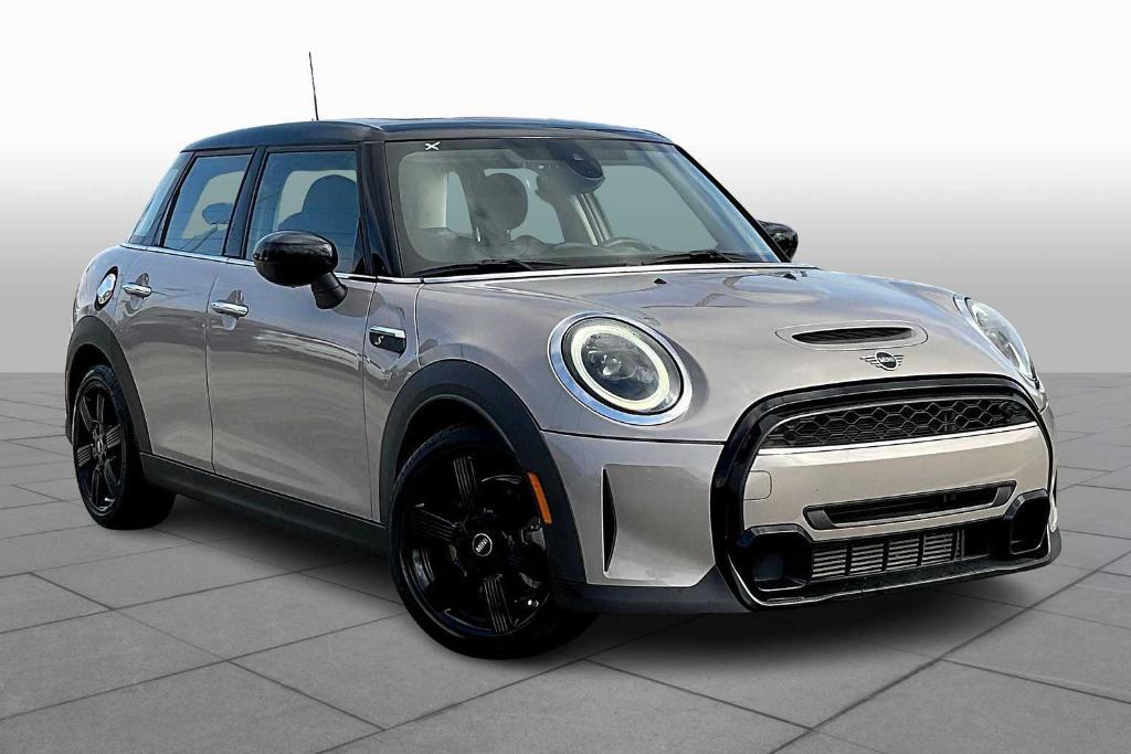 used 2022 MINI Hardtop car, priced at $22,612