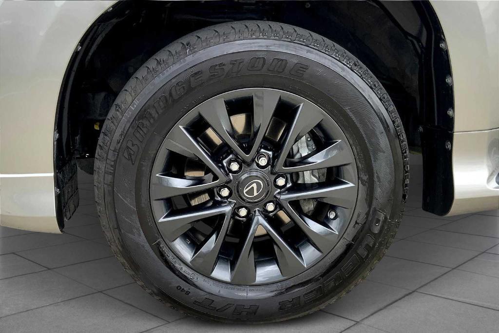 used 2022 Lexus GX 460 car, priced at $51,998