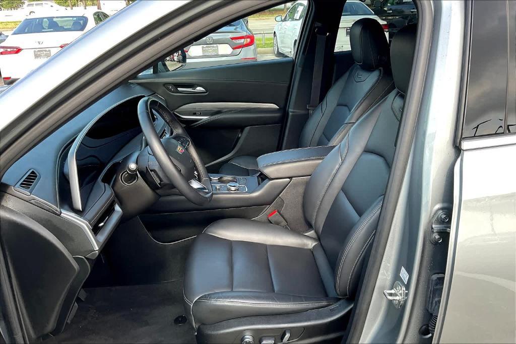 used 2024 Cadillac XT4 car, priced at $32,577