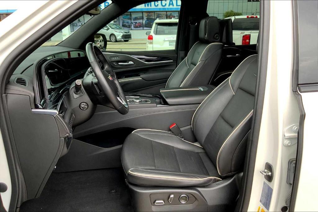 used 2021 Cadillac Escalade car, priced at $62,998