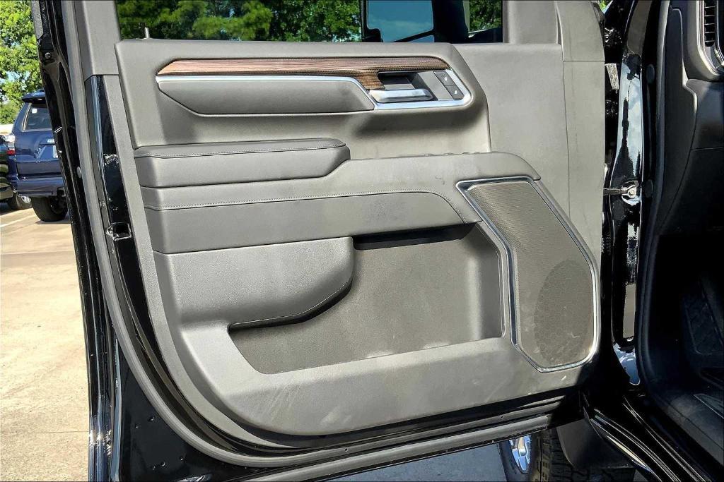 used 2025 Chevrolet Silverado 2500 car, priced at $62,453