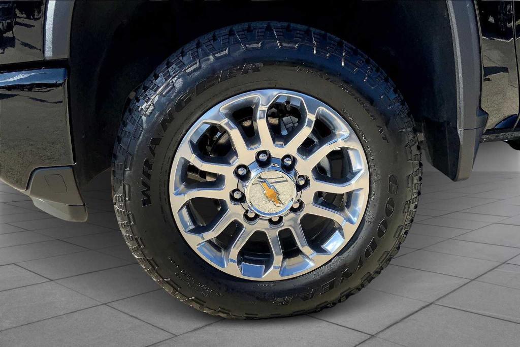 used 2025 Chevrolet Silverado 2500 car, priced at $62,453
