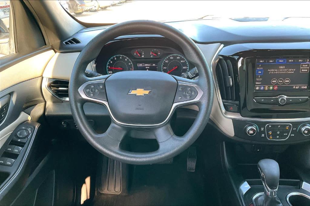 used 2022 Chevrolet Traverse car, priced at $24,032