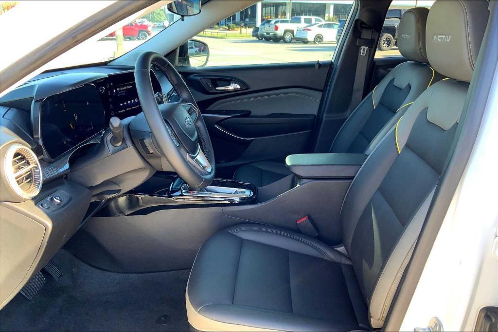 used 2025 Chevrolet Trax car, priced at $23,998