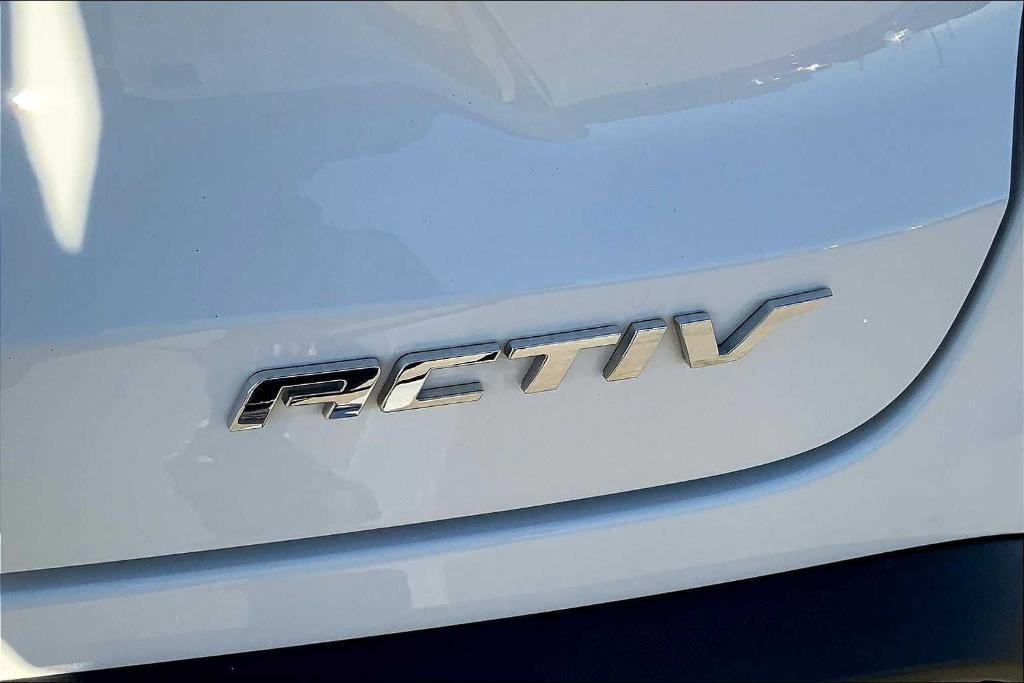 used 2025 Chevrolet Trax car, priced at $23,998