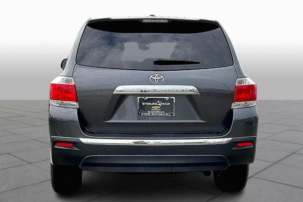 used 2012 Toyota Highlander car, priced at $11,595