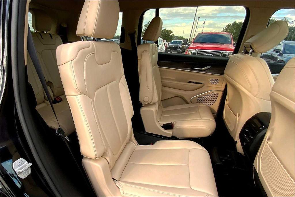 used 2021 Jeep Grand Cherokee L car, priced at $29,581