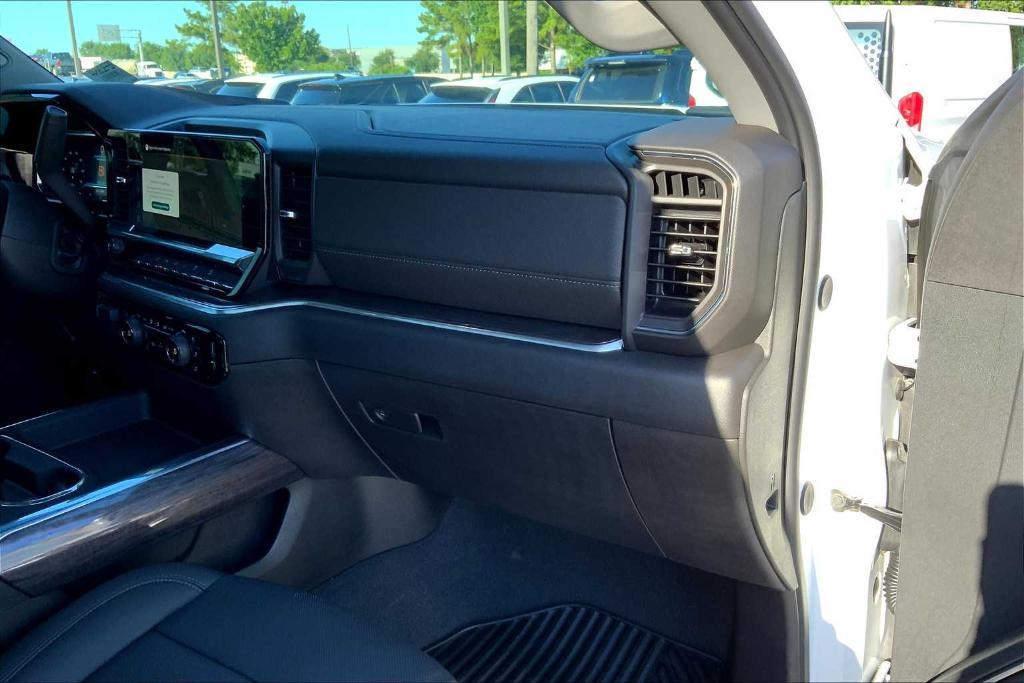 used 2025 Chevrolet Silverado 2500 car, priced at $68,995