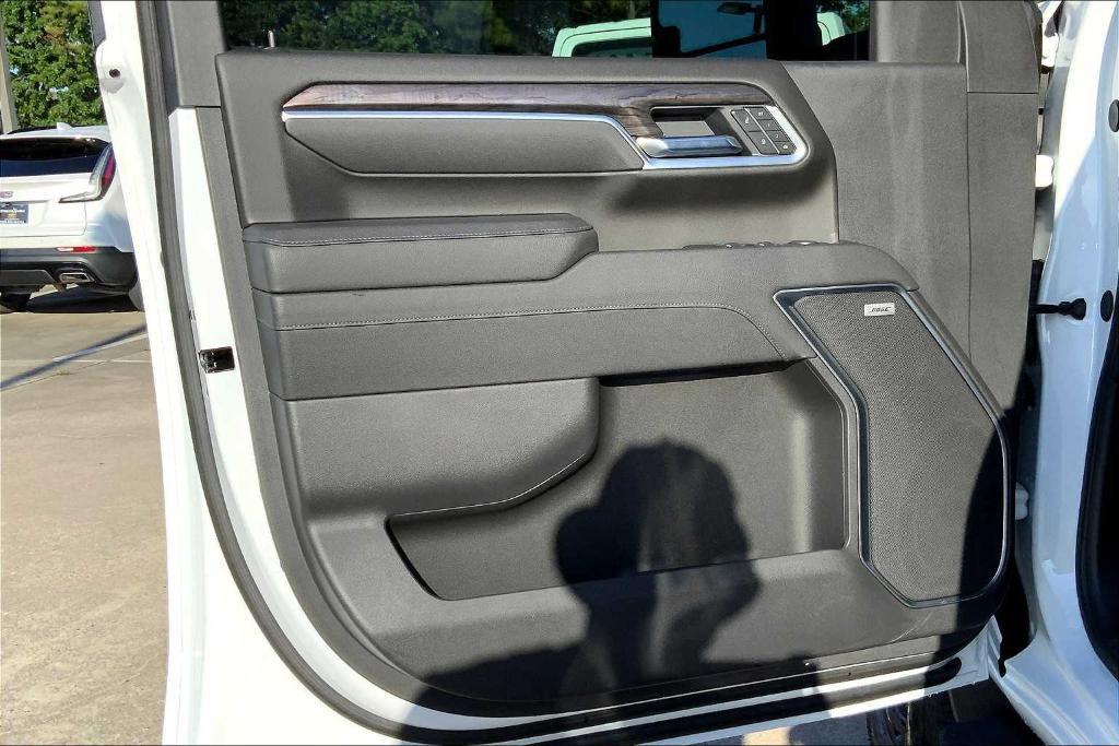used 2025 Chevrolet Silverado 2500 car, priced at $68,995