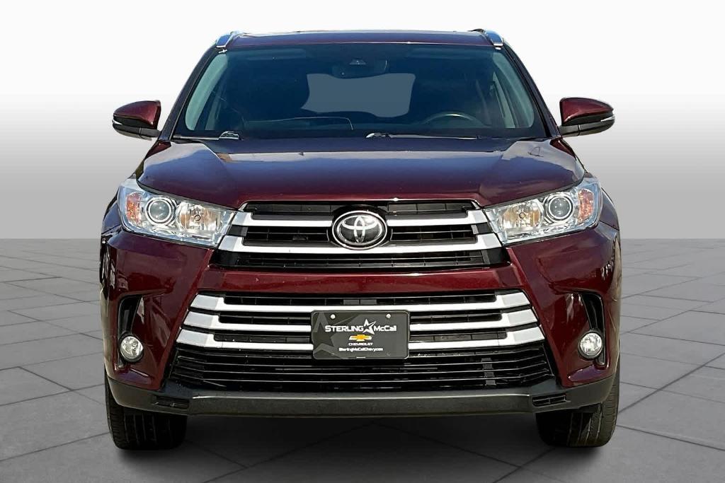 used 2019 Toyota Highlander car, priced at $24,658