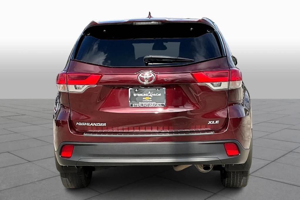 used 2019 Toyota Highlander car, priced at $24,658