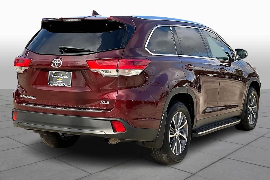 used 2019 Toyota Highlander car, priced at $24,658