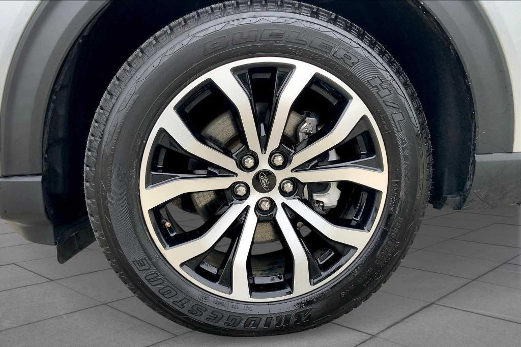 used 2022 Ford Explorer car, priced at $29,998