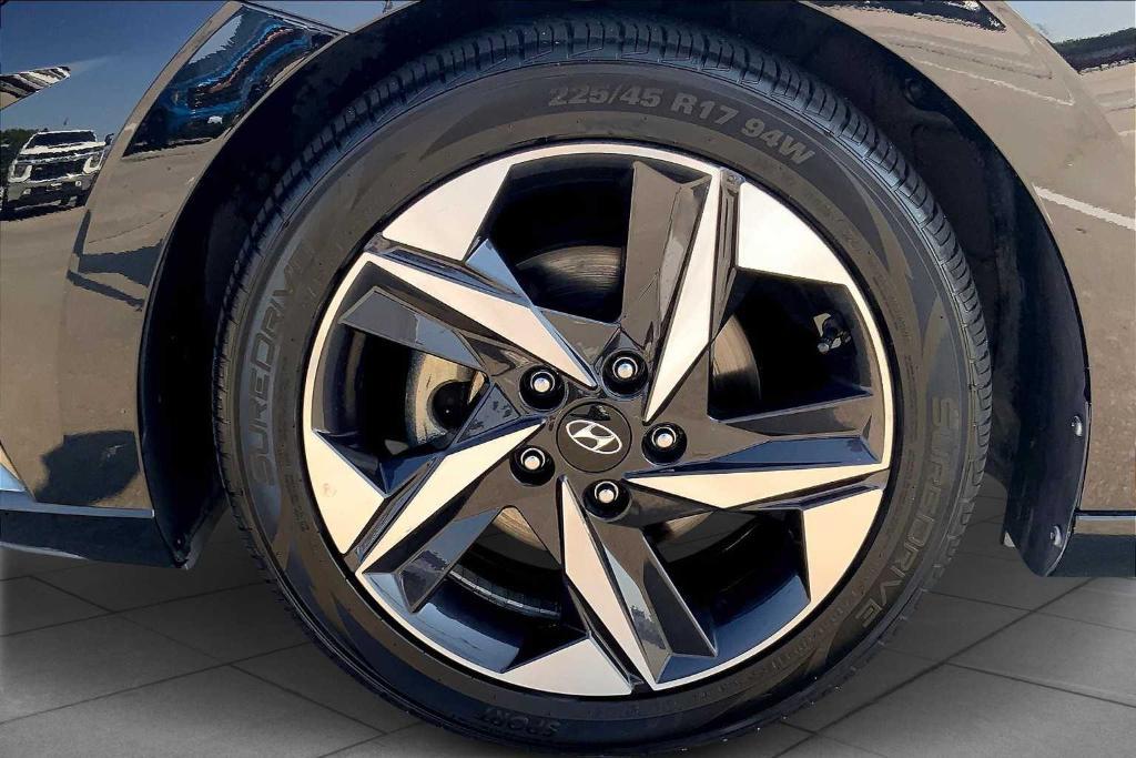 used 2021 Hyundai Elantra car, priced at $18,118