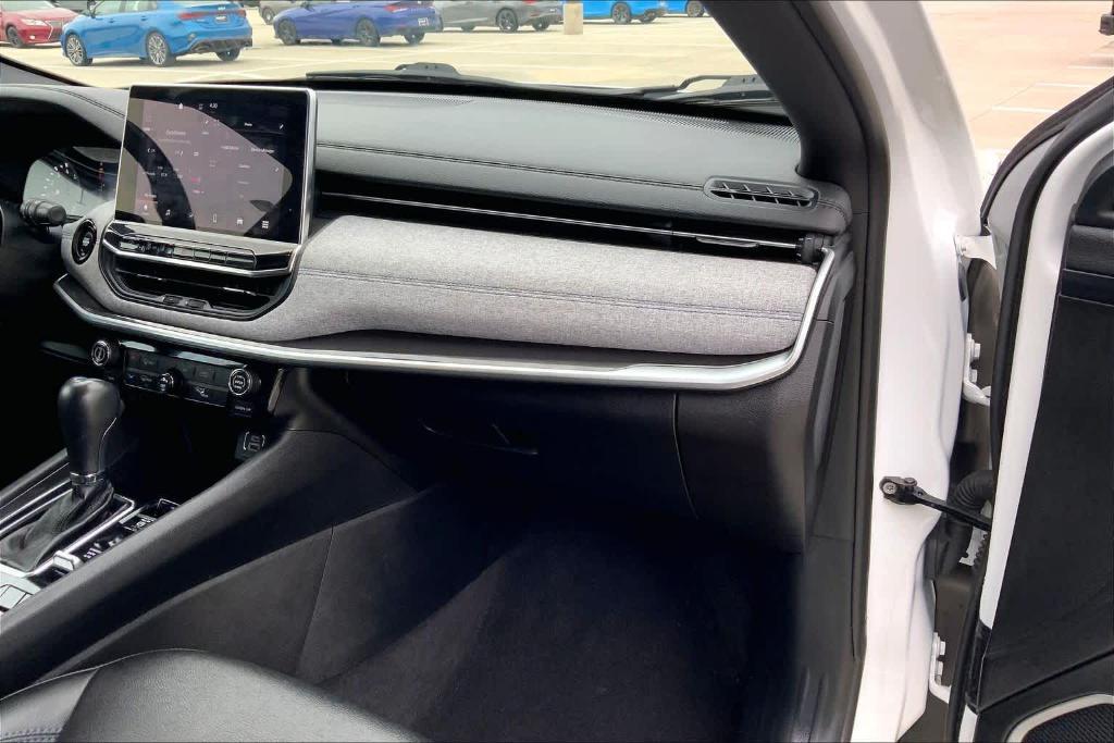 used 2023 Jeep Compass car, priced at $19,191