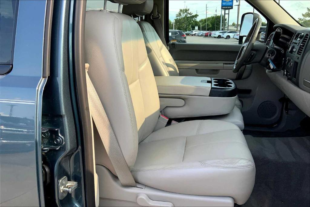 used 2012 Chevrolet Silverado 2500 car, priced at $28,998