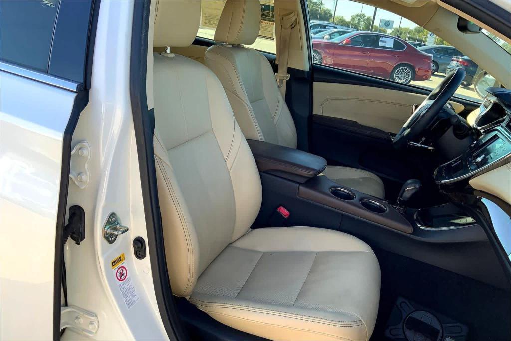 used 2014 Toyota Avalon car, priced at $15,927