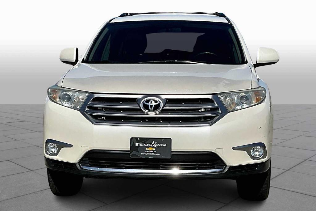 used 2013 Toyota Highlander car, priced at $13,898