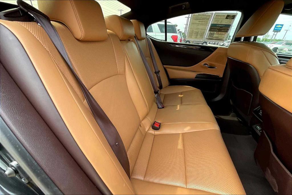 used 2019 Lexus ES 350 car, priced at $25,788