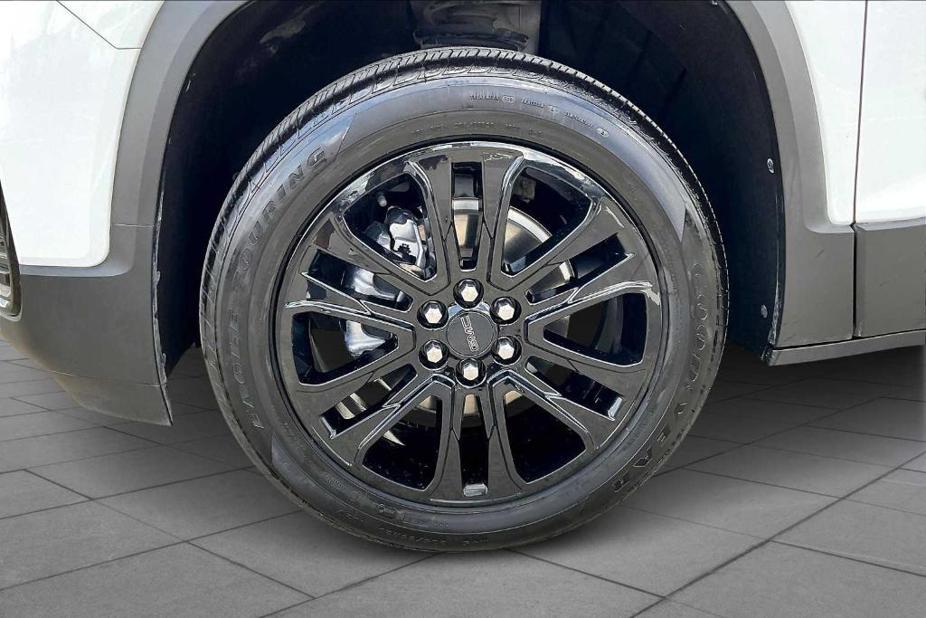used 2022 GMC Acadia car, priced at $25,998