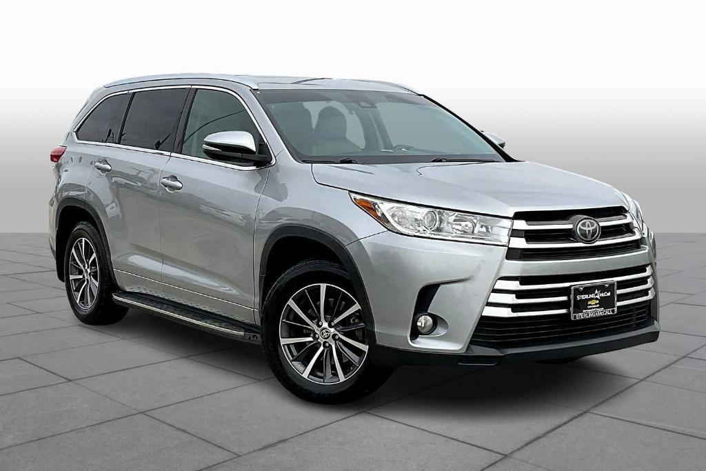 used 2017 Toyota Highlander car, priced at $20,888