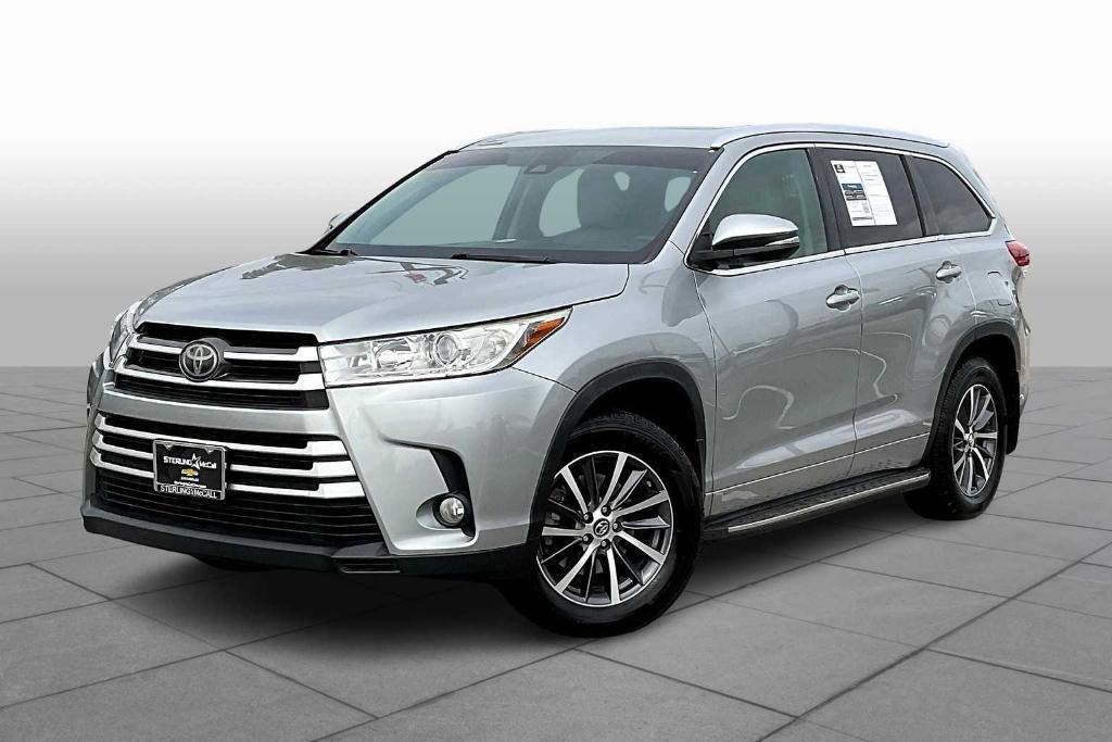 used 2017 Toyota Highlander car, priced at $20,888