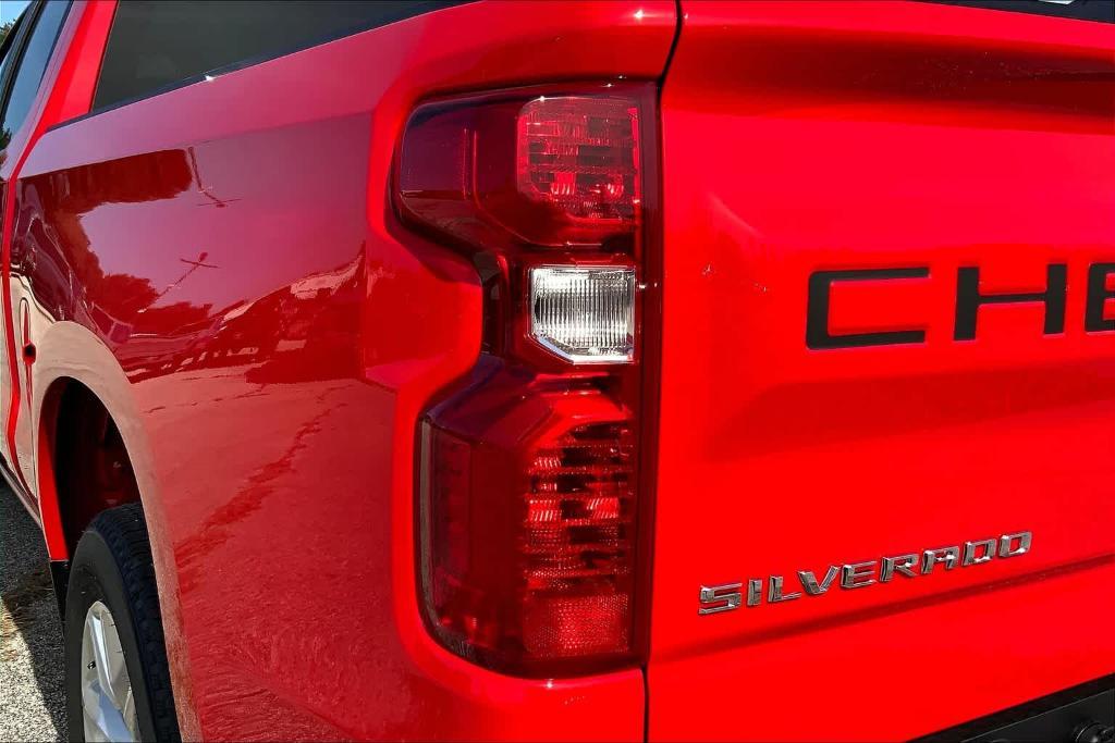 new 2024 Chevrolet Silverado 1500 car, priced at $43,795