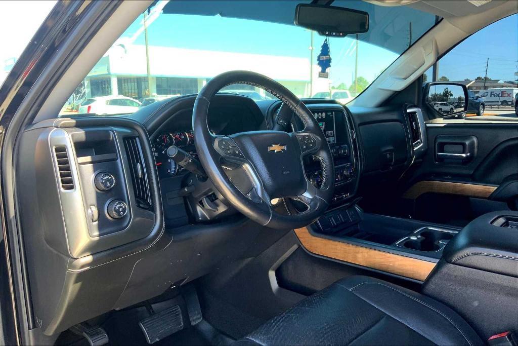 used 2018 Chevrolet Silverado 1500 car, priced at $27,333