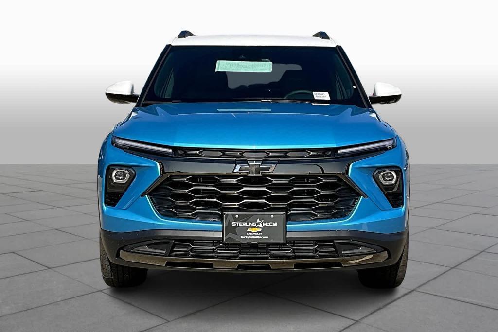 new 2025 Chevrolet TrailBlazer car, priced at $32,720