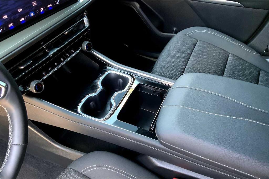 used 2024 Chevrolet Traverse car, priced at $36,333
