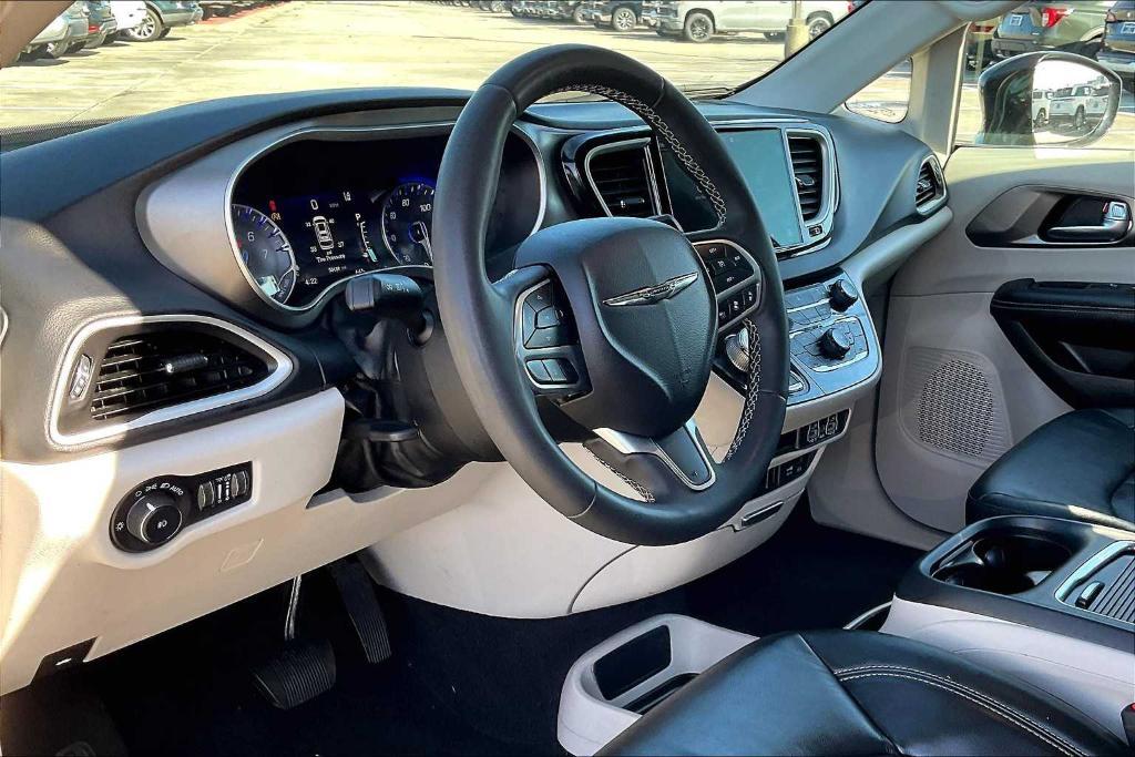 used 2022 Chrysler Pacifica car, priced at $22,164